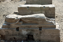 أنماط الرصف على الطريق بين الأقصر والكرنك