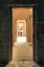 التصميم التلسكوبي في معبد كوم أمبو